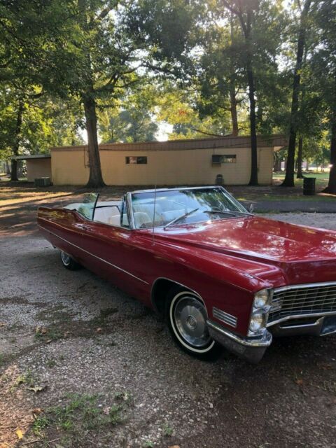 Cadillac DeVille 1967 image number 1