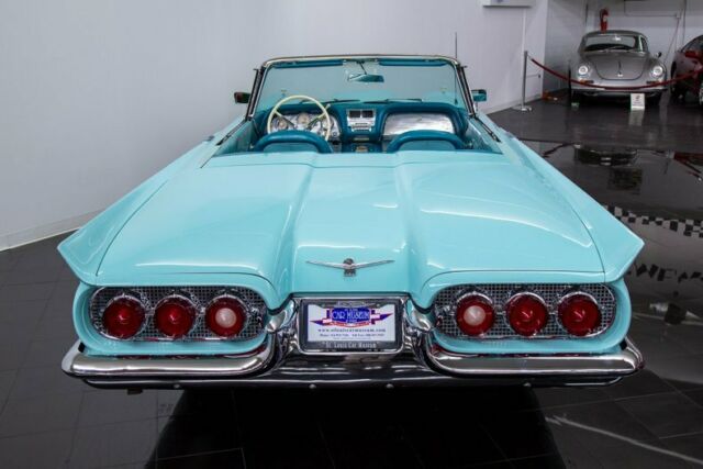 Ford Thunderbird 1960 image number 29