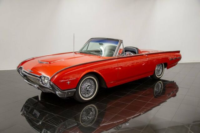 Ford Thunderbird 1962 image number 10