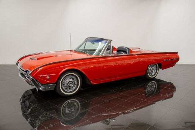 Ford Thunderbird 1962 image number 11