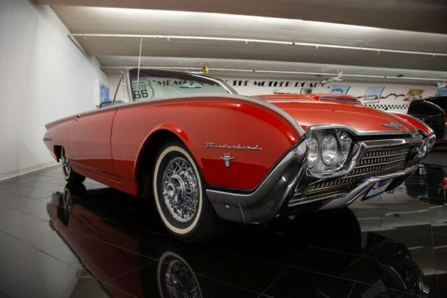 Ford Thunderbird 1962 image number 19