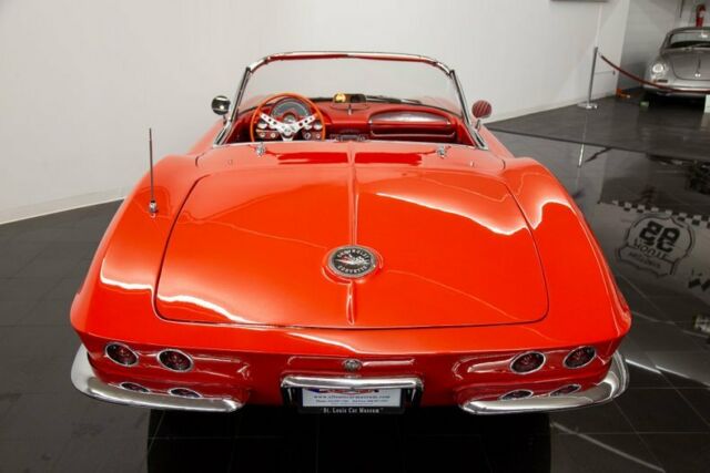 Chevrolet Corvette 1962 image number 29