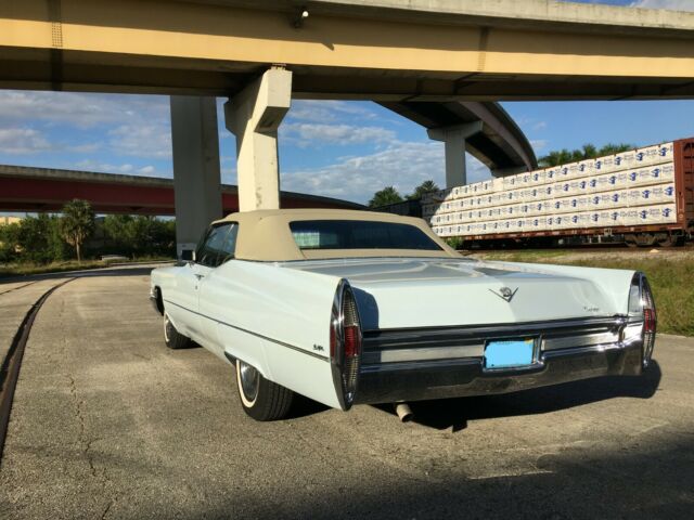 Cadillac DeVille 1968 image number 11