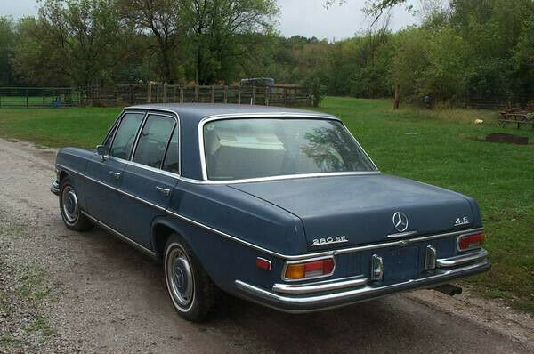 Mercedes-Benz S-Class 1972 image number 2