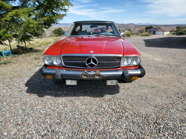 Mercedes-Benz SL-Class 1975 image number 31