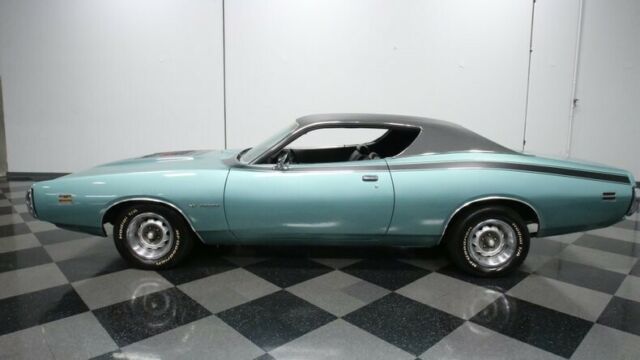 Dodge Charger 1971 image number 2