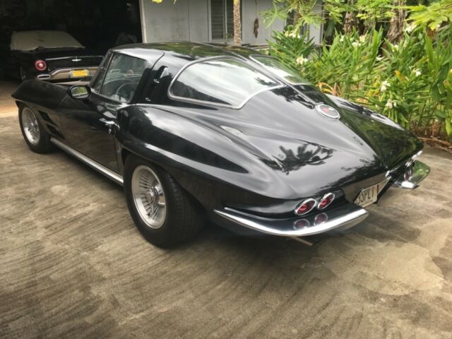 Chevrolet Corvette 1963 image number 12