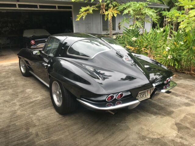 Chevrolet Corvette 1963 image number 23