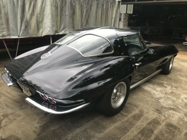 Chevrolet Corvette 1963 image number 32