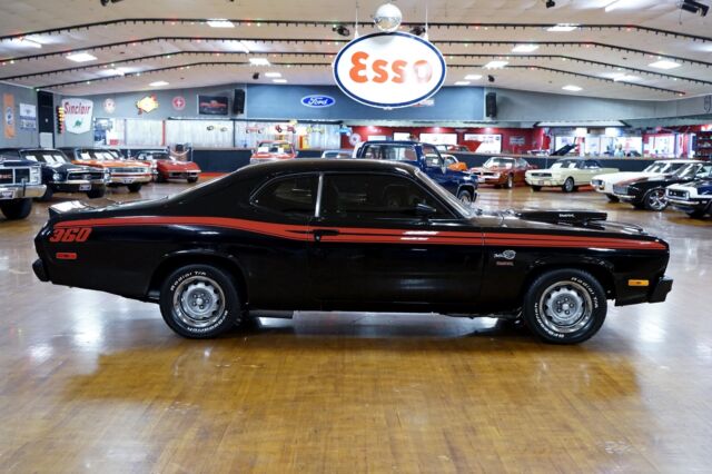 Plymouth Duster 1973 image number 18