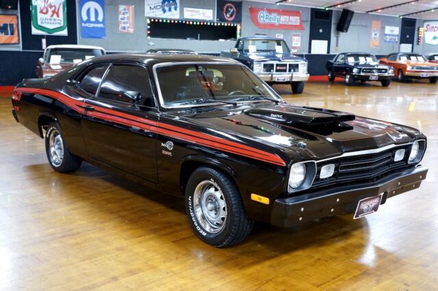 Plymouth Duster 1973 image number 19