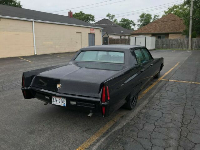 Cadillac Fleetwood 1970 image number 2