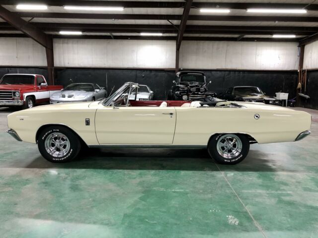 Dodge Dart 1967 image number 1