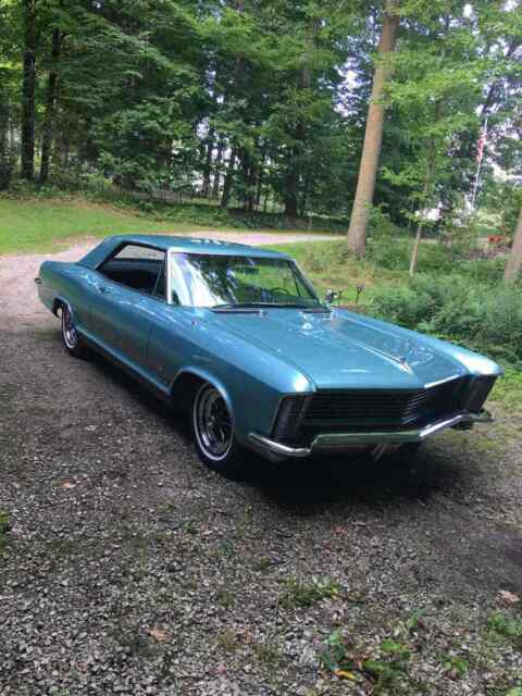 Buick Riviera 1965 image number 1