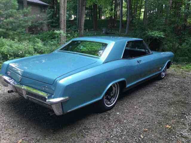 Buick Riviera 1965 image number 18