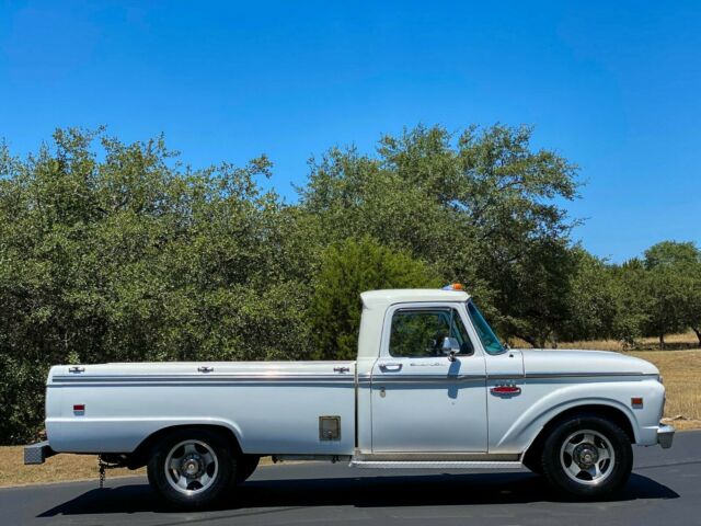 Ford F-250 1966 image number 25