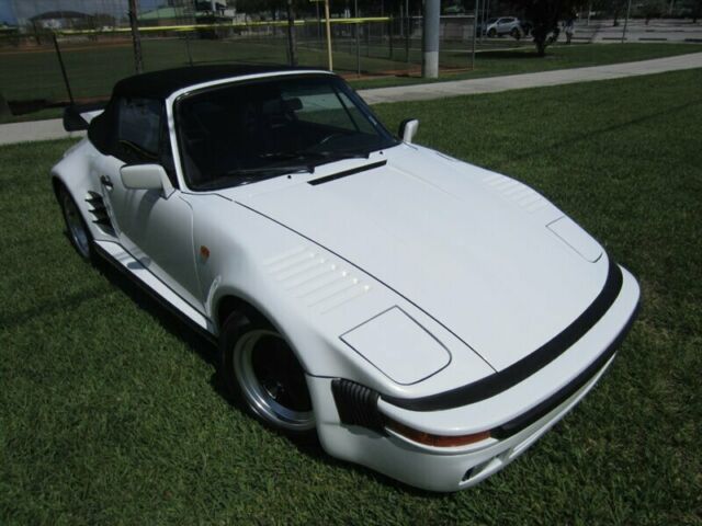 Porsche 911 1976 image number 19