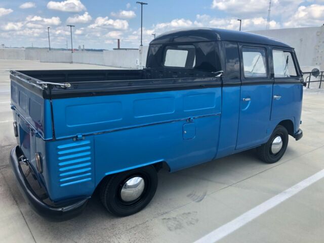 Volkswagen Bus/Vanagon 1962 image number 21