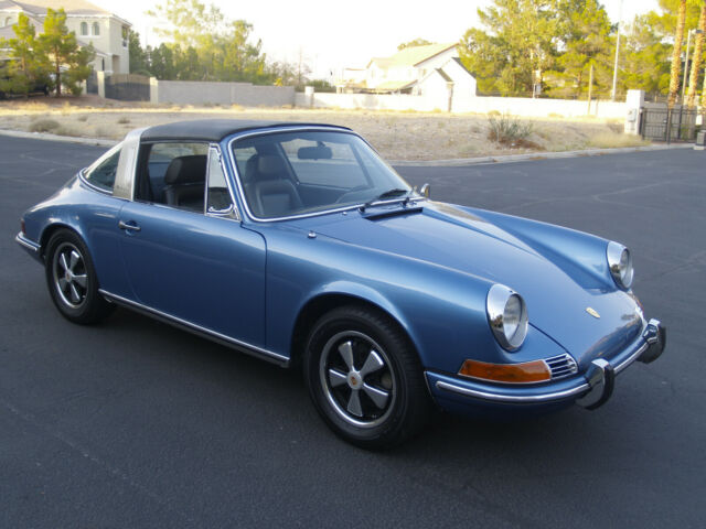 Porsche 911 1971 image number 29