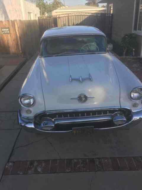 Oldsmobile Rocket 88 1955 image number 22