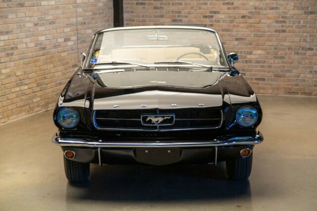 Ford Mustang 1965 image number 2