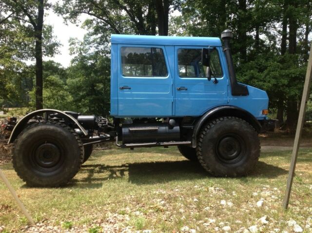 Mercedes-Benz Unimog 1976 image number 1