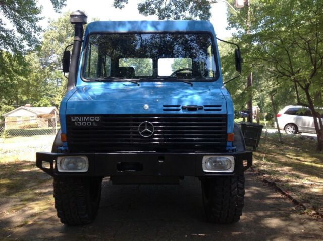 Mercedes-Benz Unimog 1976 image number 22