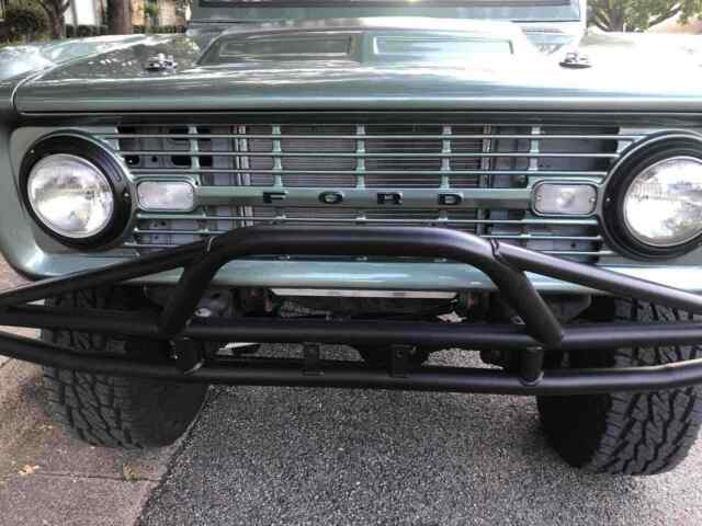 Ford Bronco 1971 image number 13