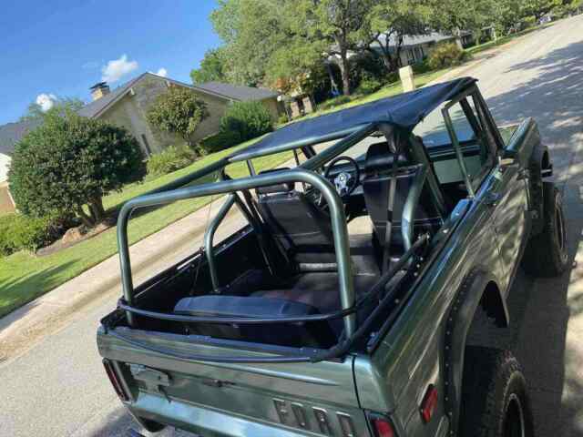 Ford Bronco 1971 image number 17