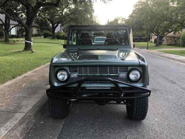 Ford Bronco 1971 image number 27