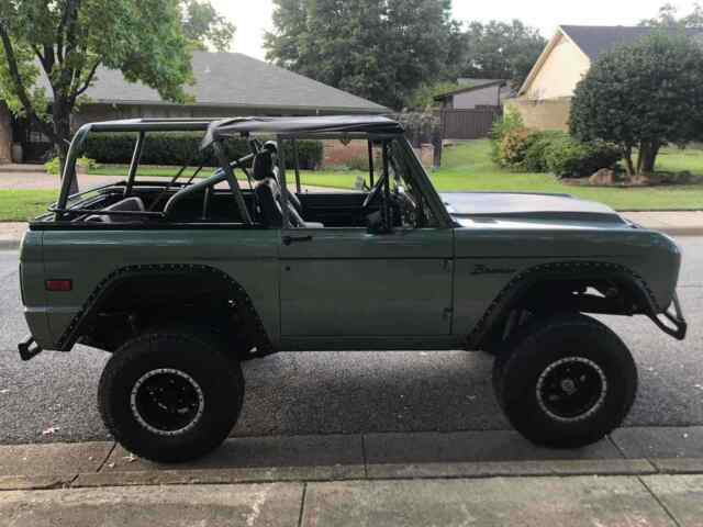 Ford Bronco 1971 image number 30