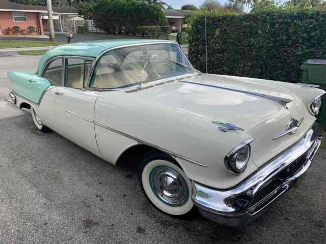 Oldsmobile 88 1957 image number 1