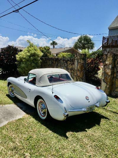 Chevrolet Corvette 1957 image number 23