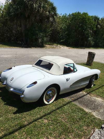 Chevrolet Corvette 1957 image number 24