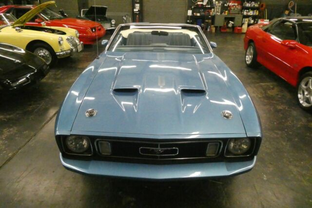 Ford Mustang 1973 image number 0