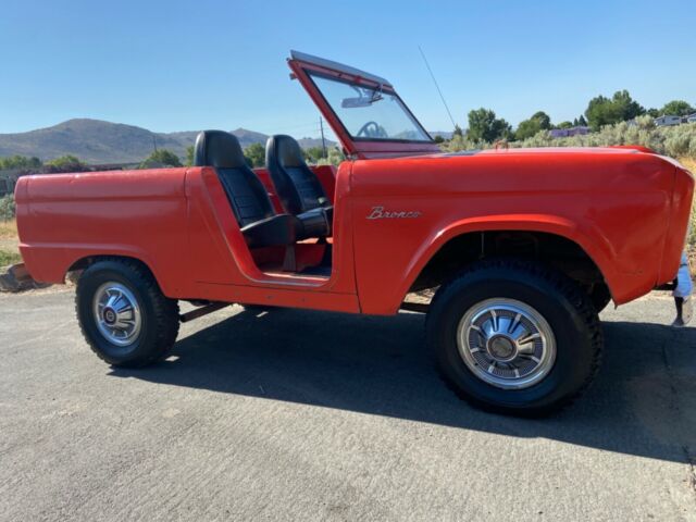 Ford Bronco 1966 image number 2