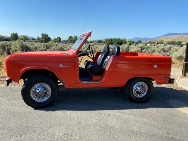 Ford Bronco 1966 image number 24