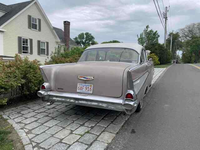 Chevrolet Bel Air 1957 image number 23