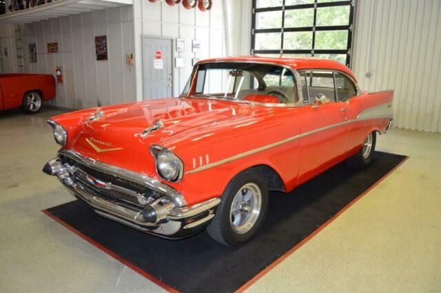 Chevrolet Bel Air/150/210 1957 image number 2