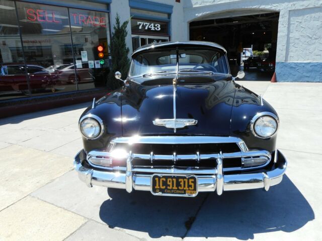 Chevrolet Fleetline 1952 image number 1