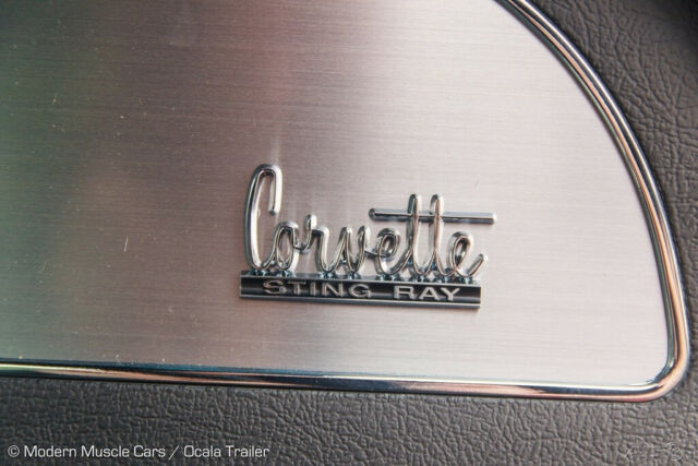 Chevrolet Corvette 1964 image number 23