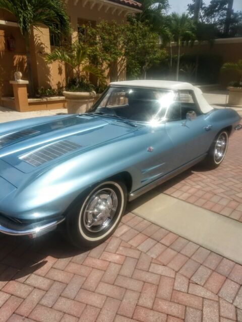 Chevrolet Corvette 1963 image number 29