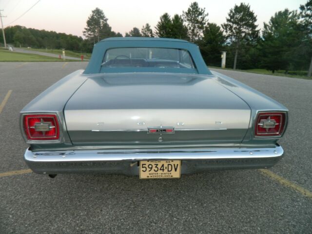 Ford Galaxie 1966 image number 27