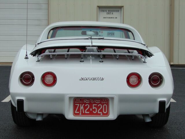 Chevrolet Corvette 1977 image number 33