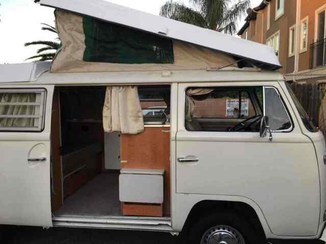 Volkswagen Westfalia Camper 1971 image number 33