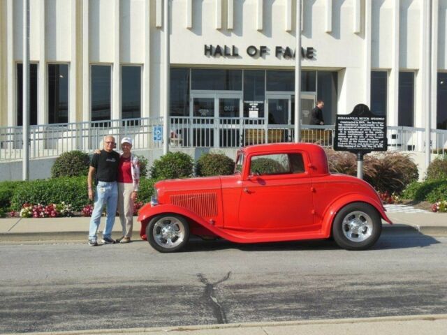 Ford Model B 1932 image number 2