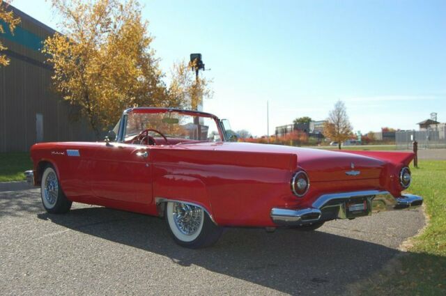 Ford Thunderbird Convertible 1957 image number 6