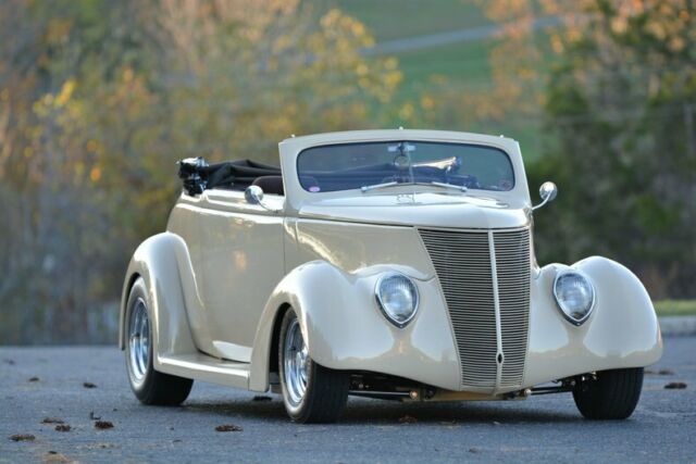 Ford Street Rod Convertible 1937 image number 29