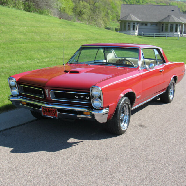 Pontiac GTO 1965 image number 1