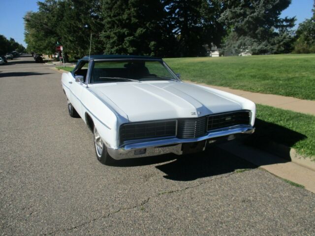 Ford Galaxie 1970 image number 0